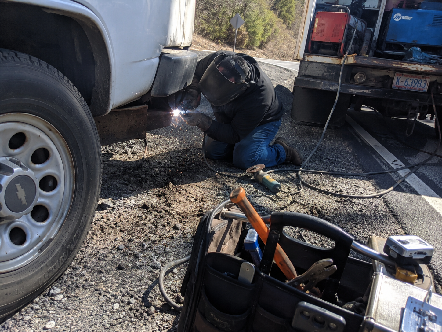 24/7 roadside repair service